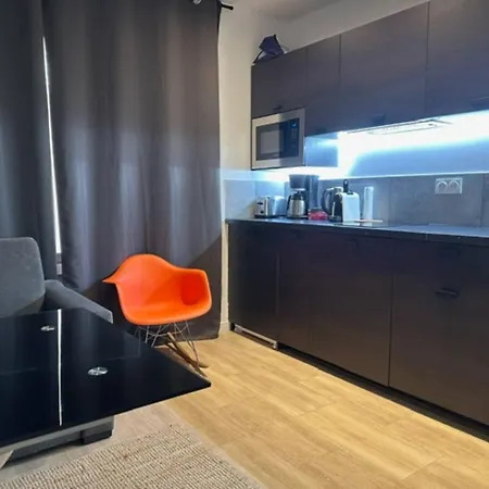 Apartment Steps From The Palace, Beach, Center Cannes